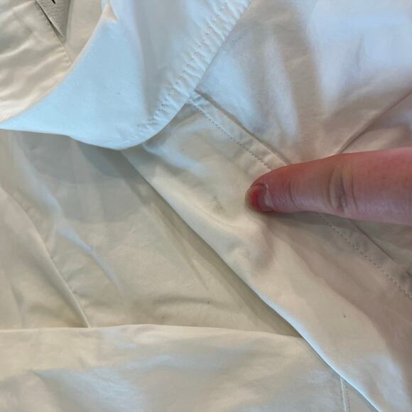 Trina Turk White Button Down Long Sleeve Blouse size Medium - Picture 8 of 8